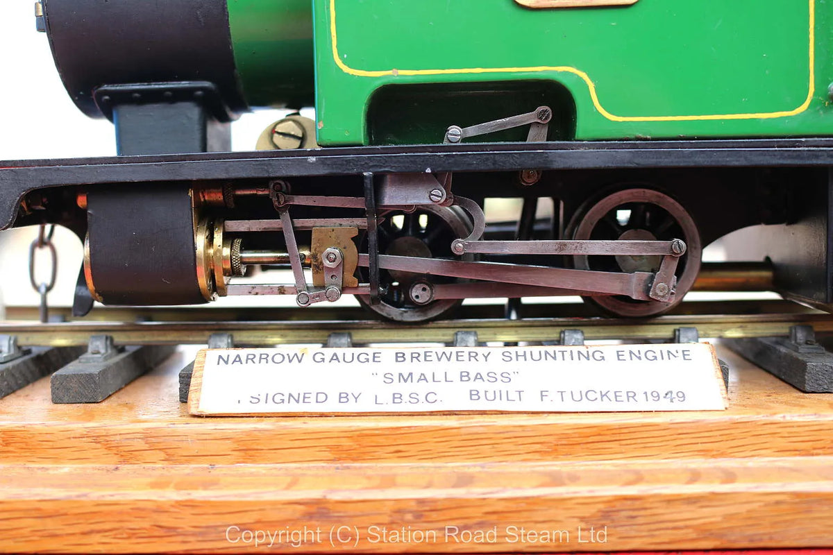 O-gauge "Small Bass" 0-4-0T