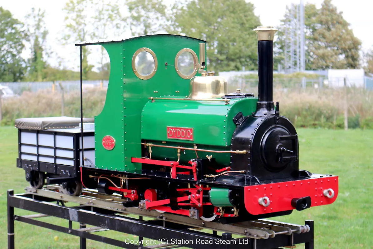 7 1/4 inch gauge Hunslet 0-4-0ST