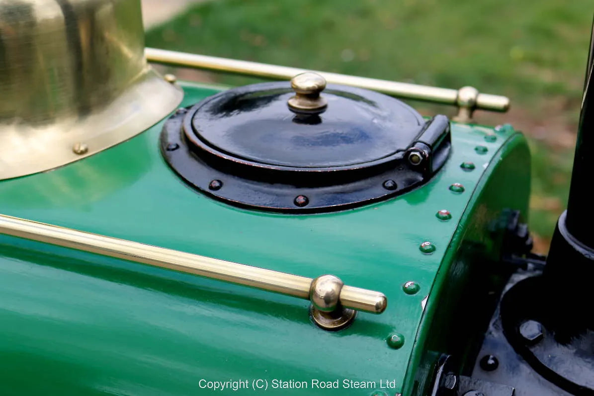 7 1/4 inch gauge Hunslet 0-4-0ST
