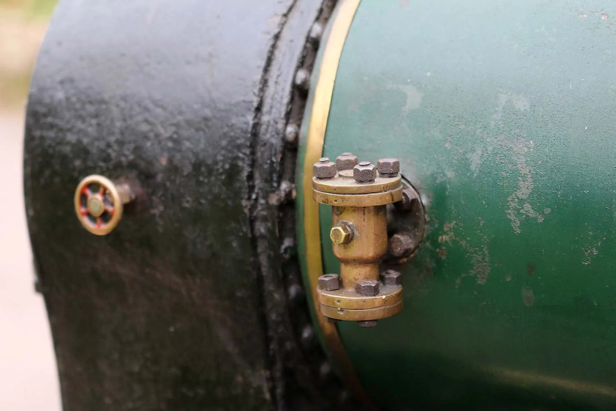 Undertype portable engine