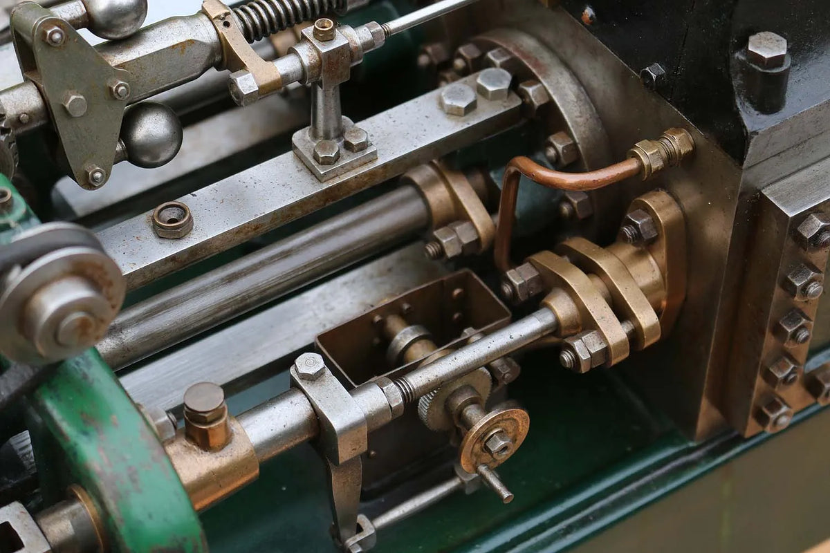 Undertype portable engine
