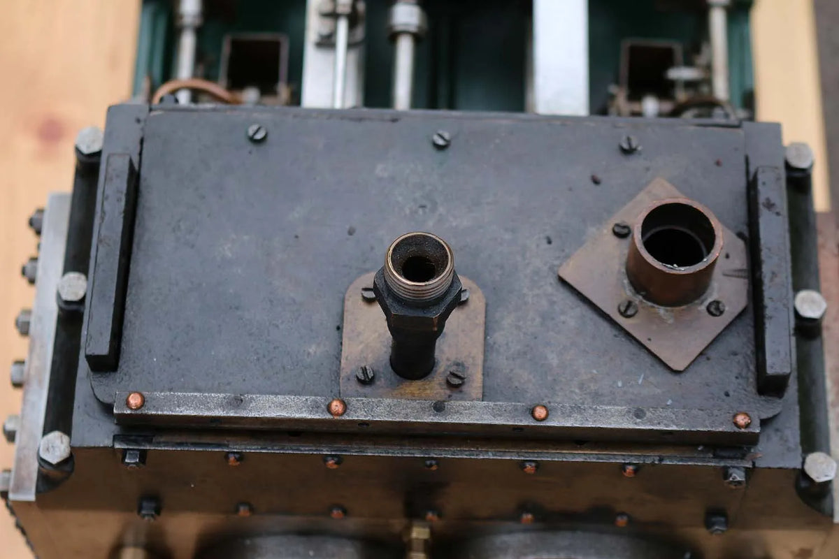 Undertype portable engine