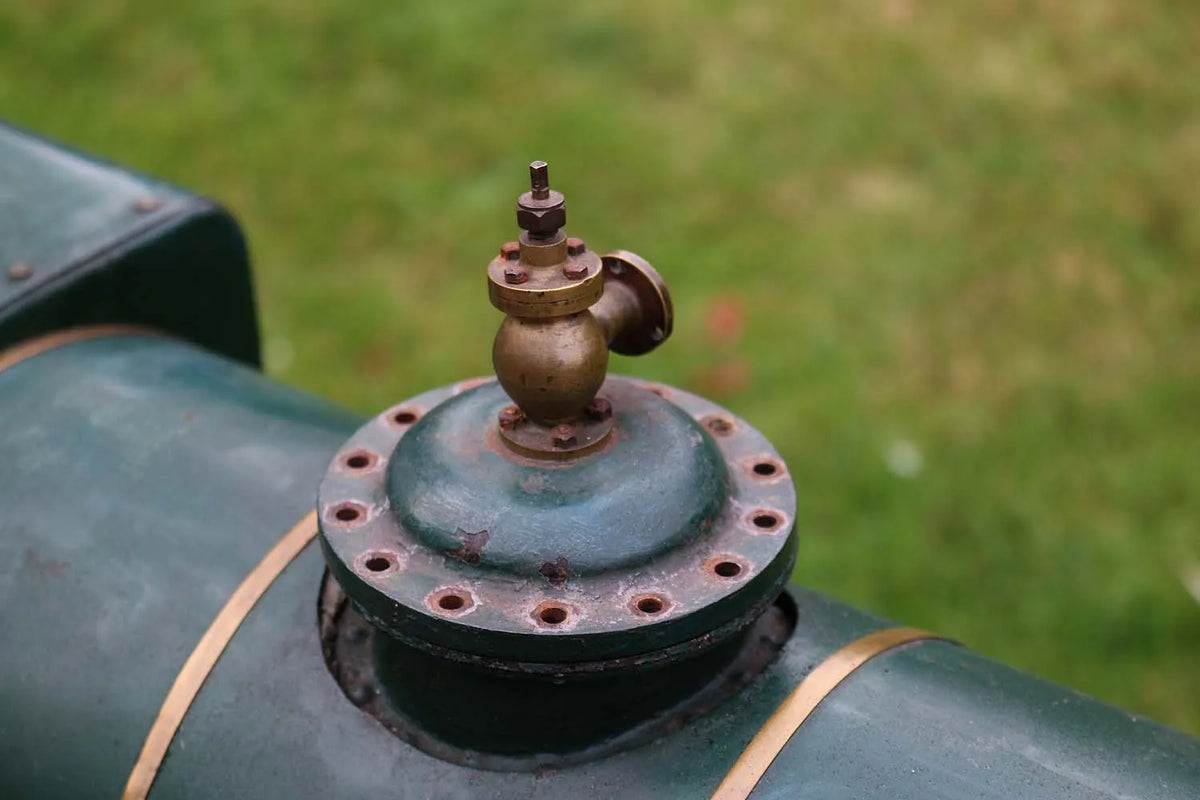 Undertype portable engine