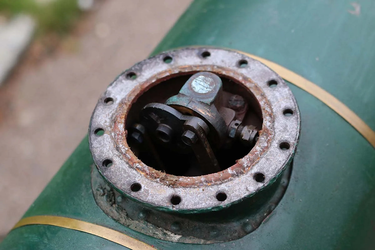 Undertype portable engine