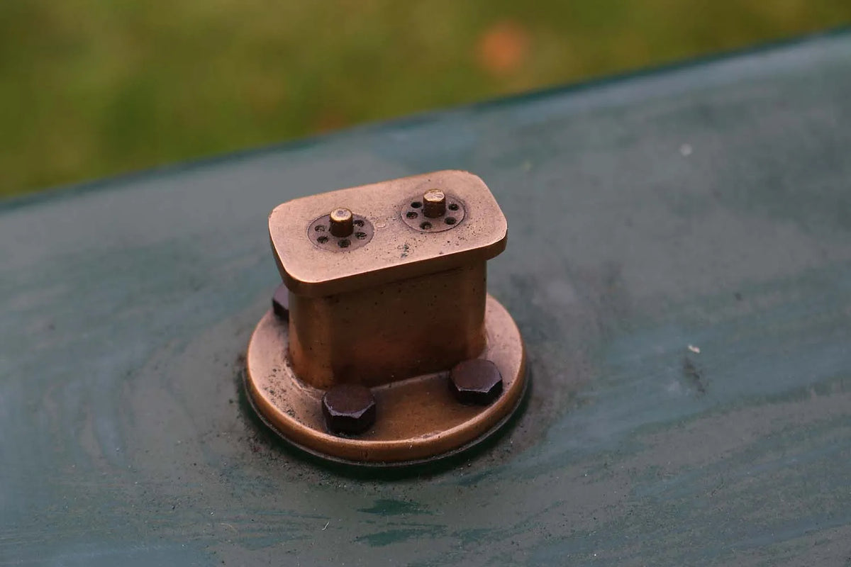 Undertype portable engine