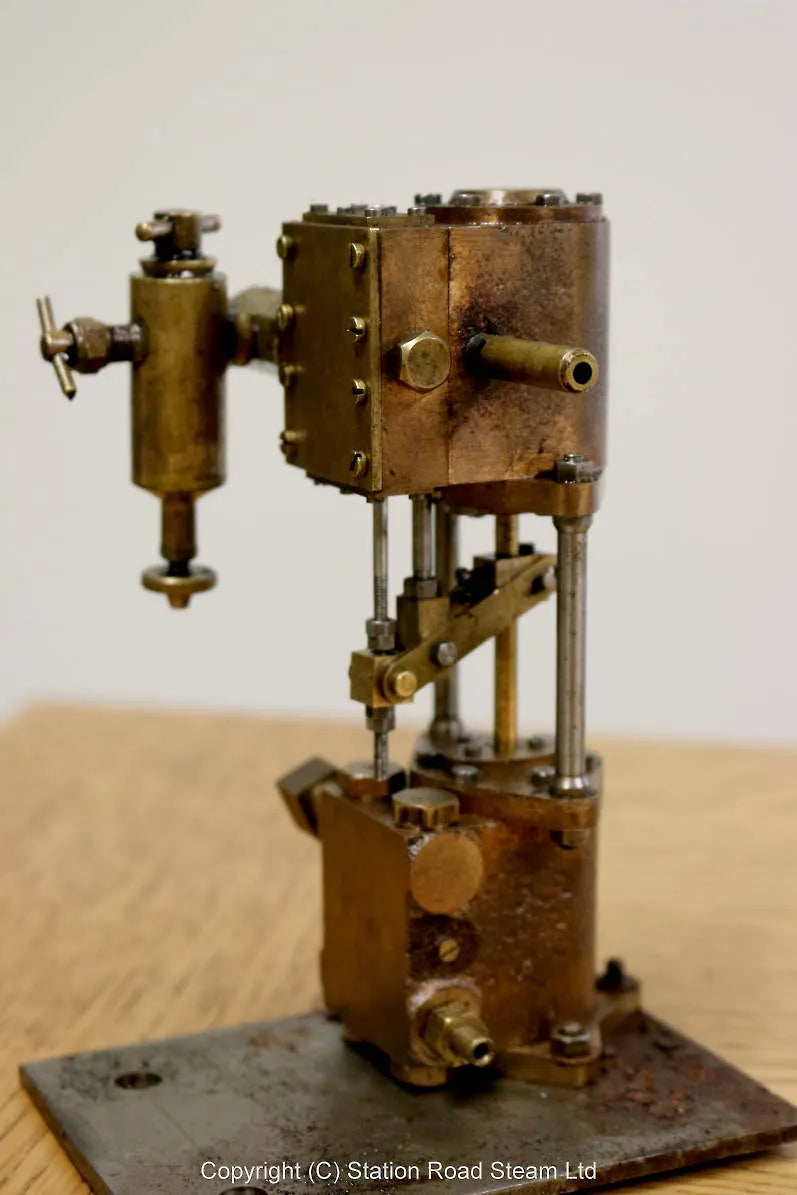 Vertical steam pump