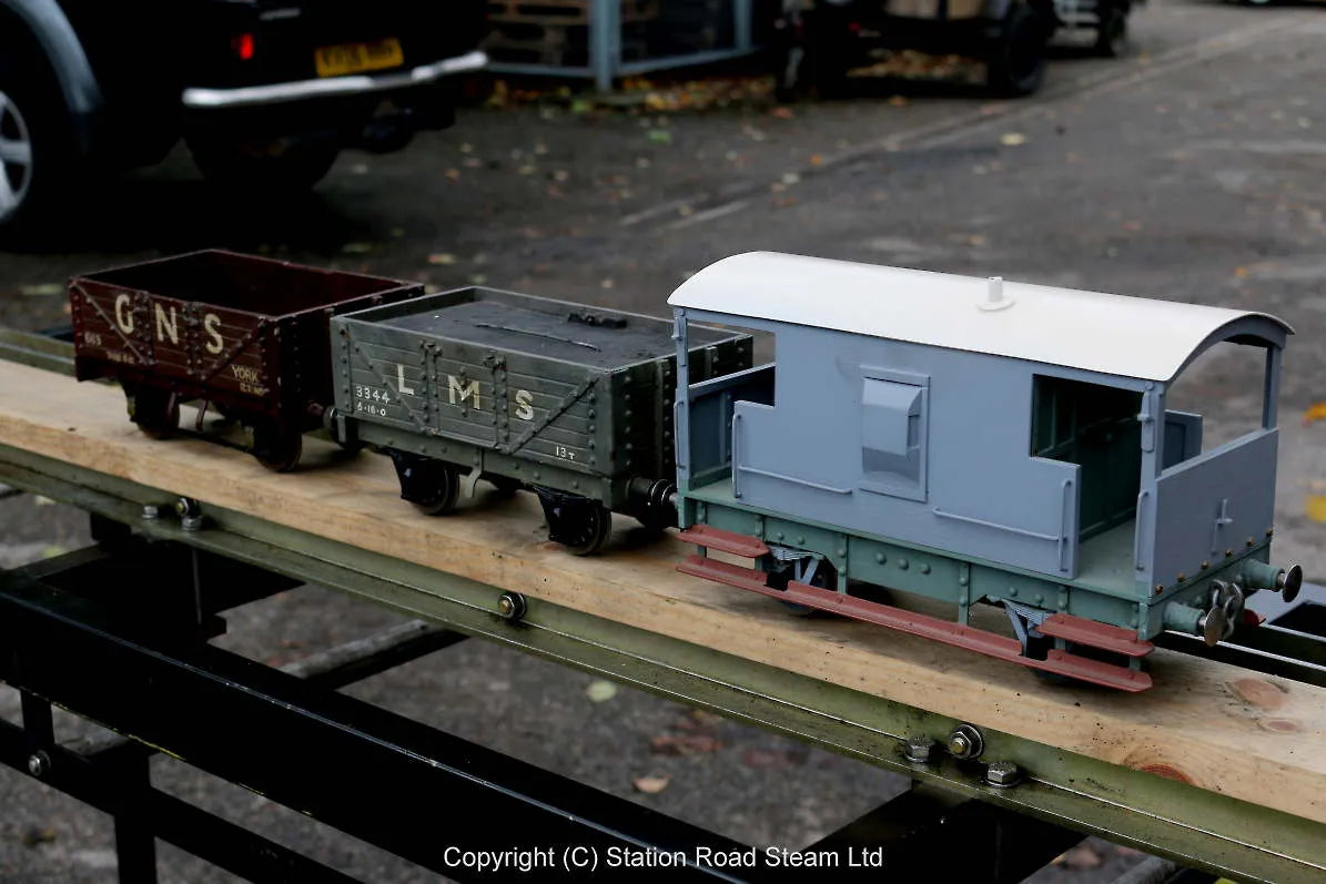 2 1/2 inch gauge brake van and two wagons