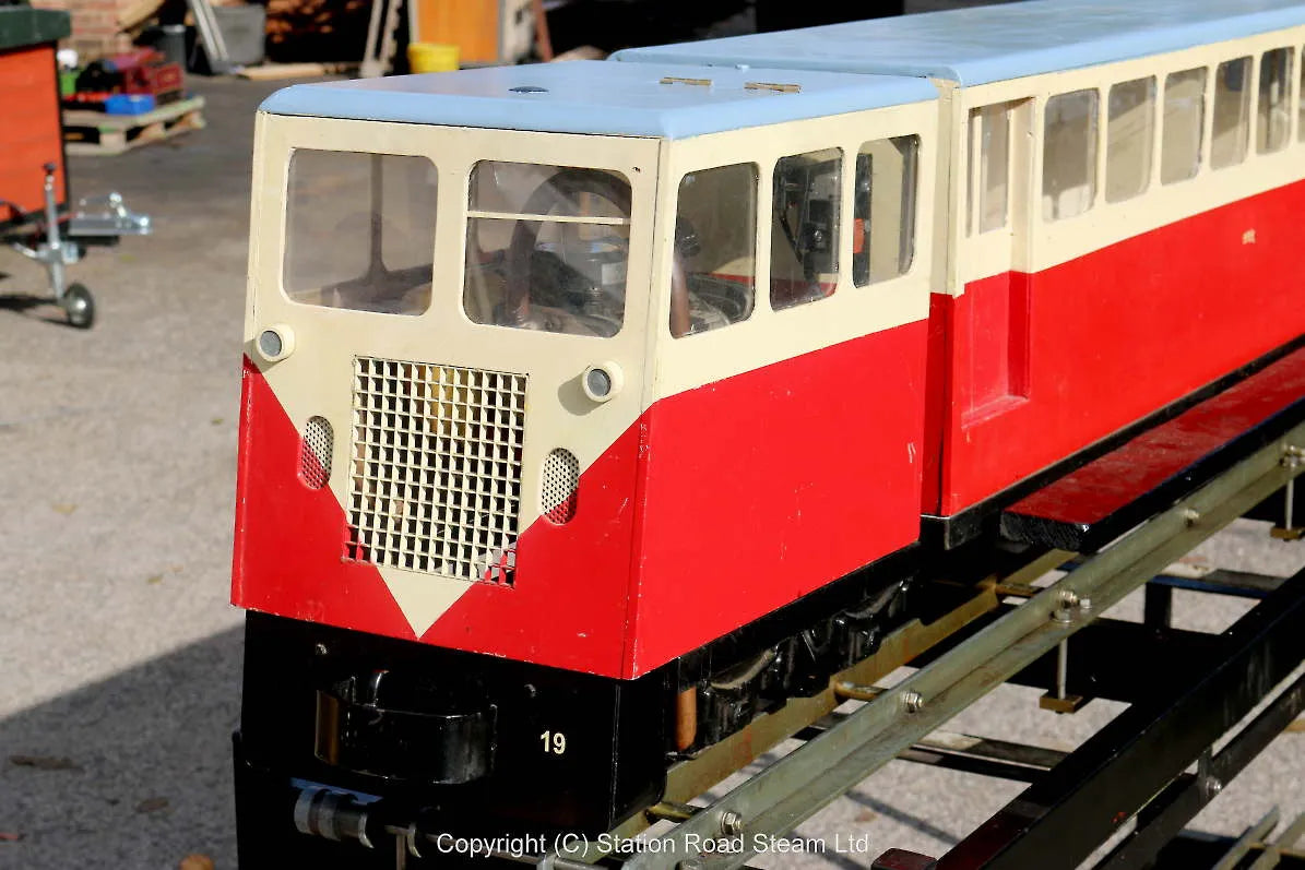 5 inch gauge petrol-engined Railcar