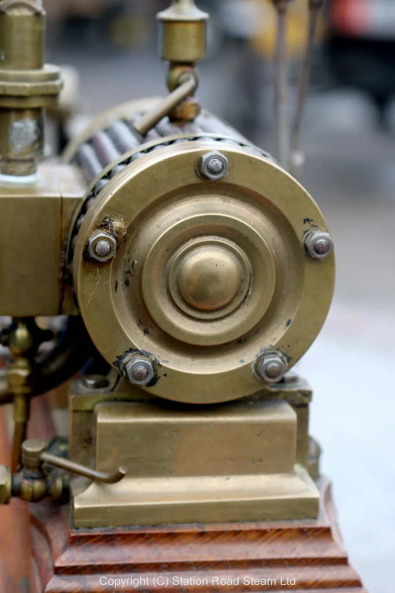 Horizontal mill engine