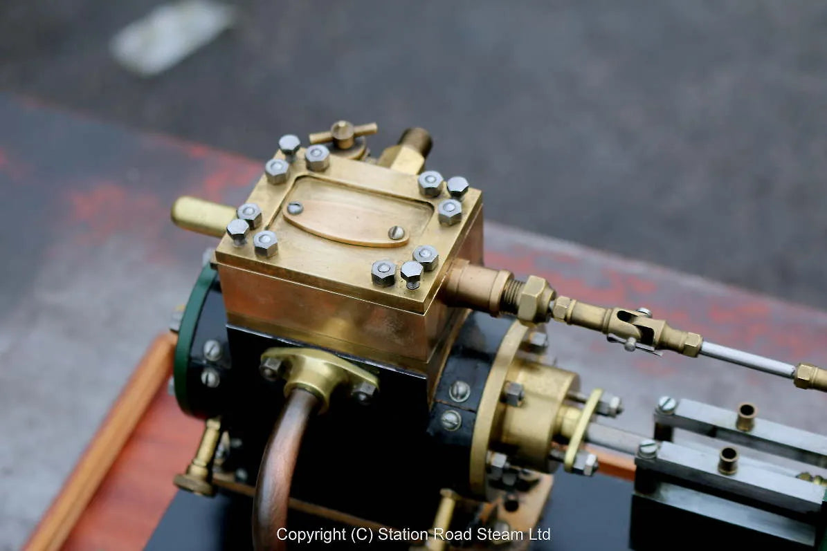 Freelance mill engine with display case
