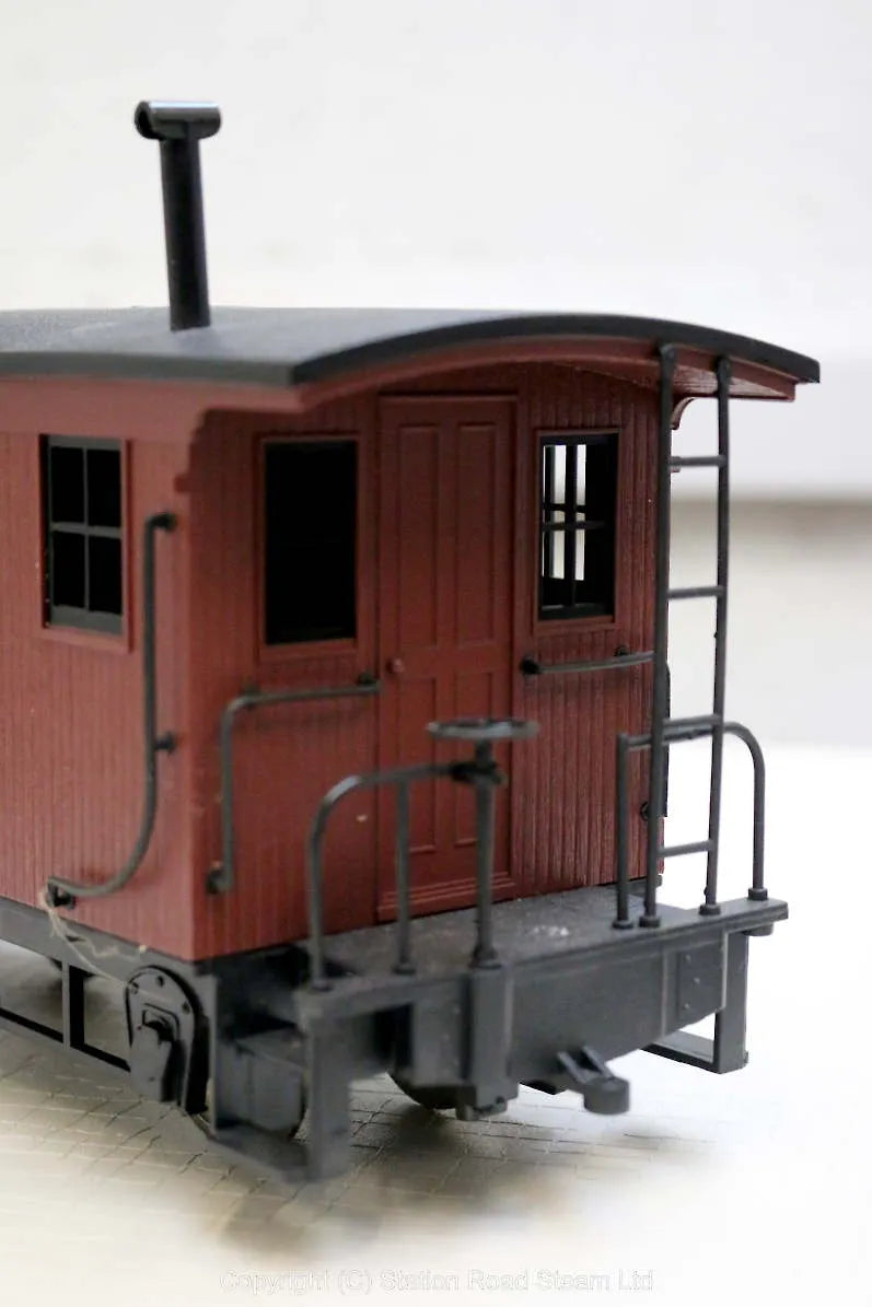 Three cylinder Accucraft Shay + wagons