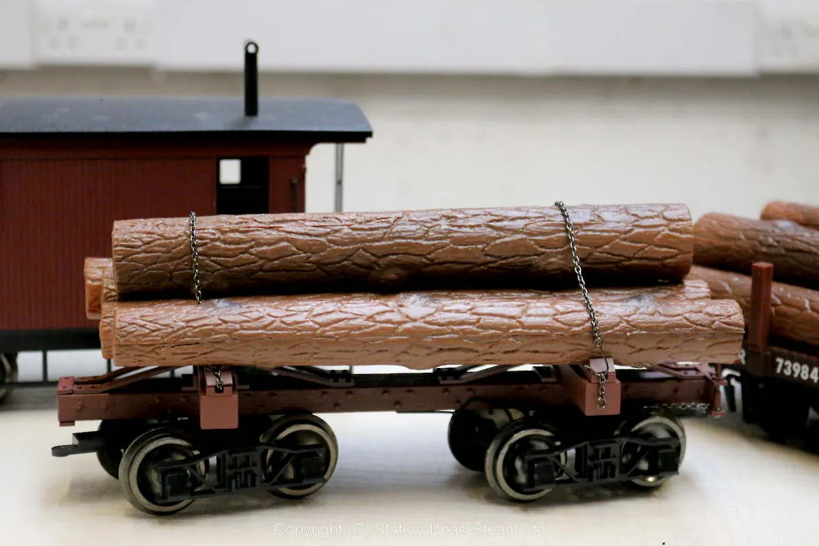 Three cylinder Accucraft Shay + wagons
