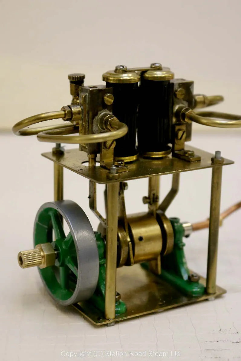 Small vertical twin engine