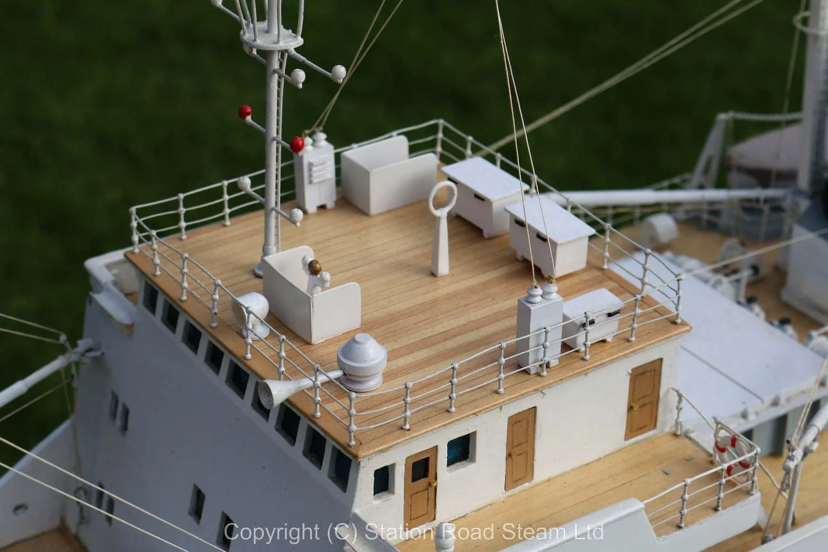 54 inch radio-controlled ship "Callisto"