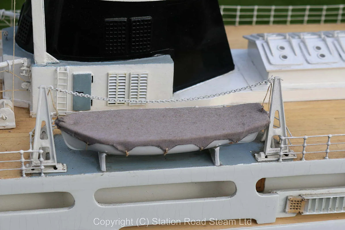 54 inch radio-controlled ship "Callisto"