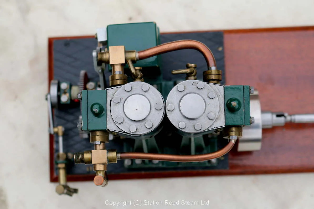 Stuart Double Ten engine with feed pump and lubricator