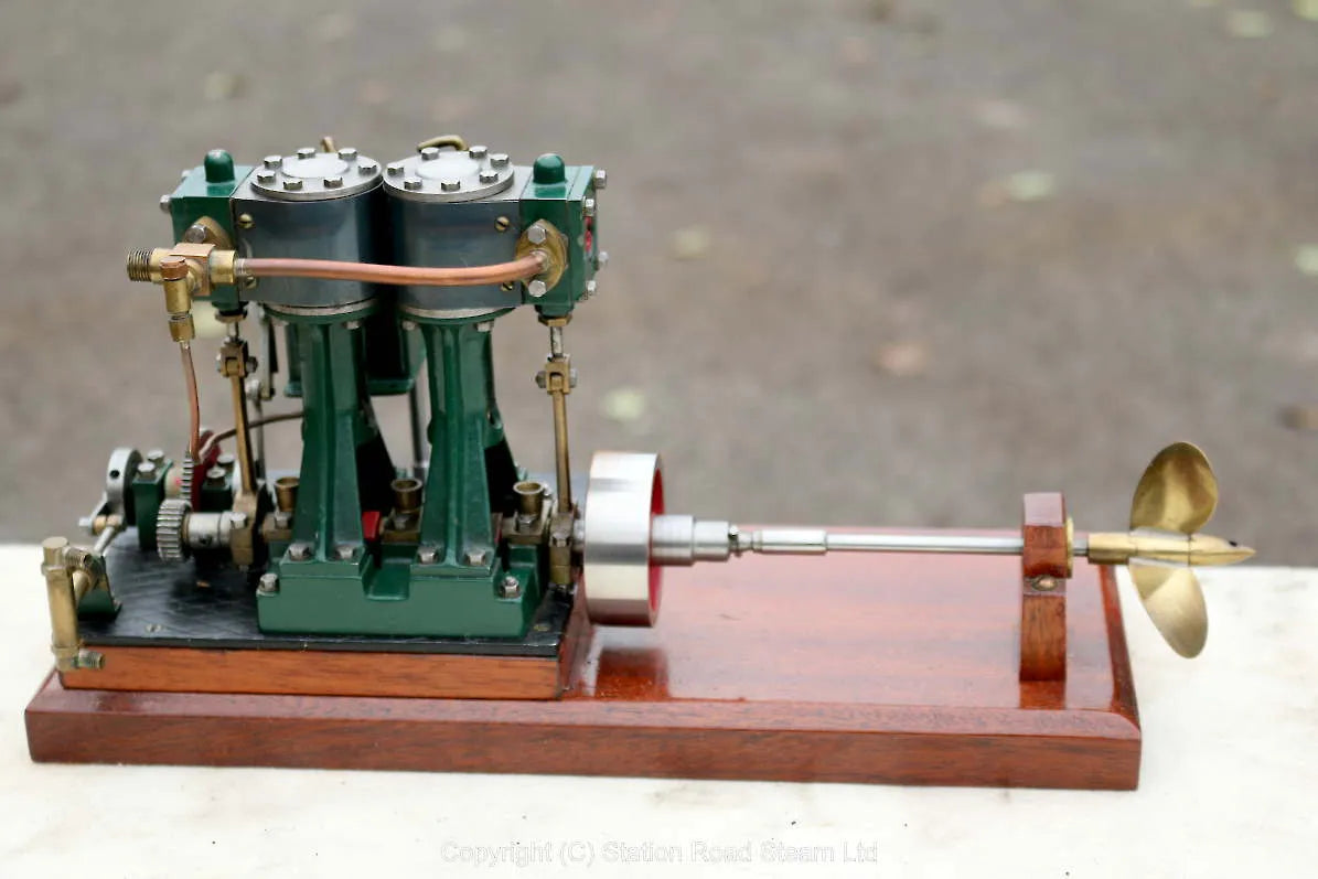 Stuart Double Ten engine with feed pump and lubricator