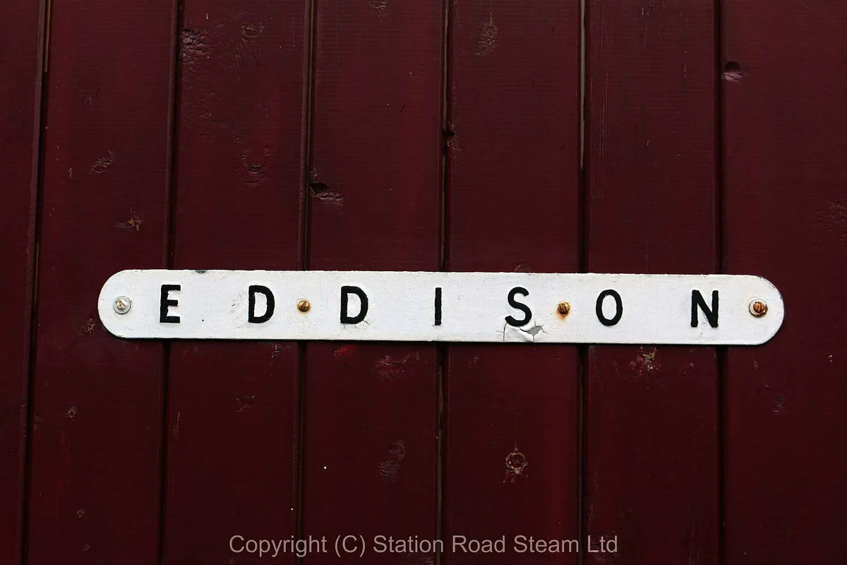 Eddison living van