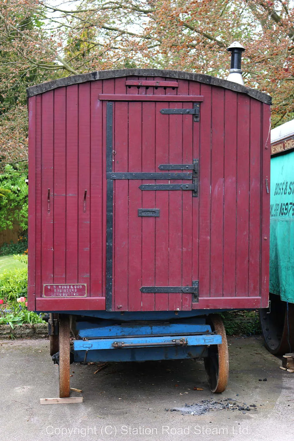 Eddison living van