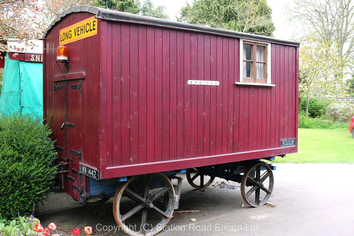 Eddison living van