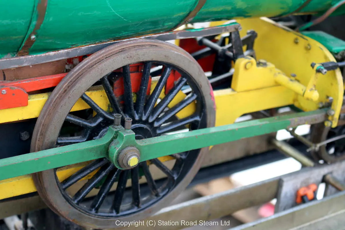 5 inch gauge American 4-4-0 with commercial boiler