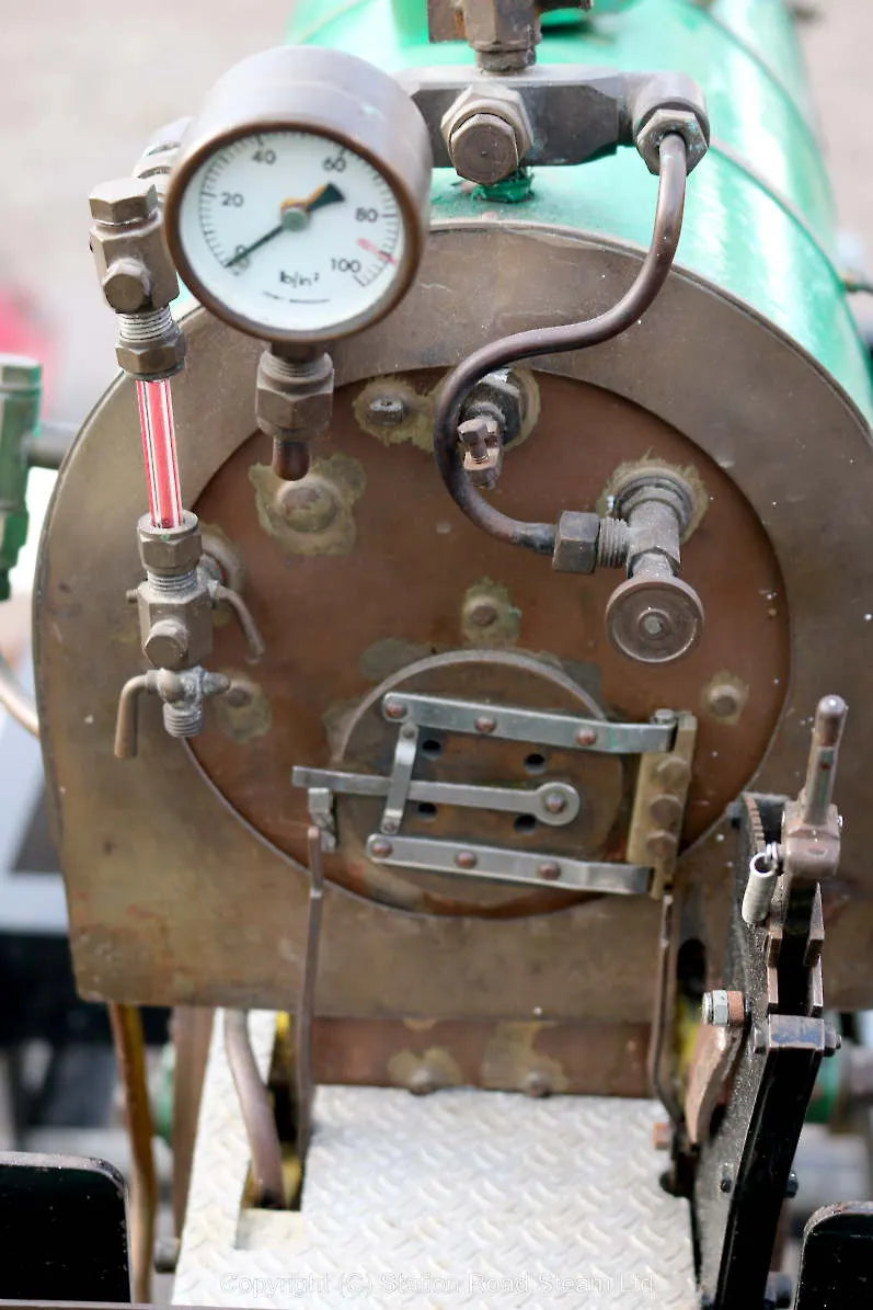 5 inch gauge American 4-4-0 with commercial boiler
