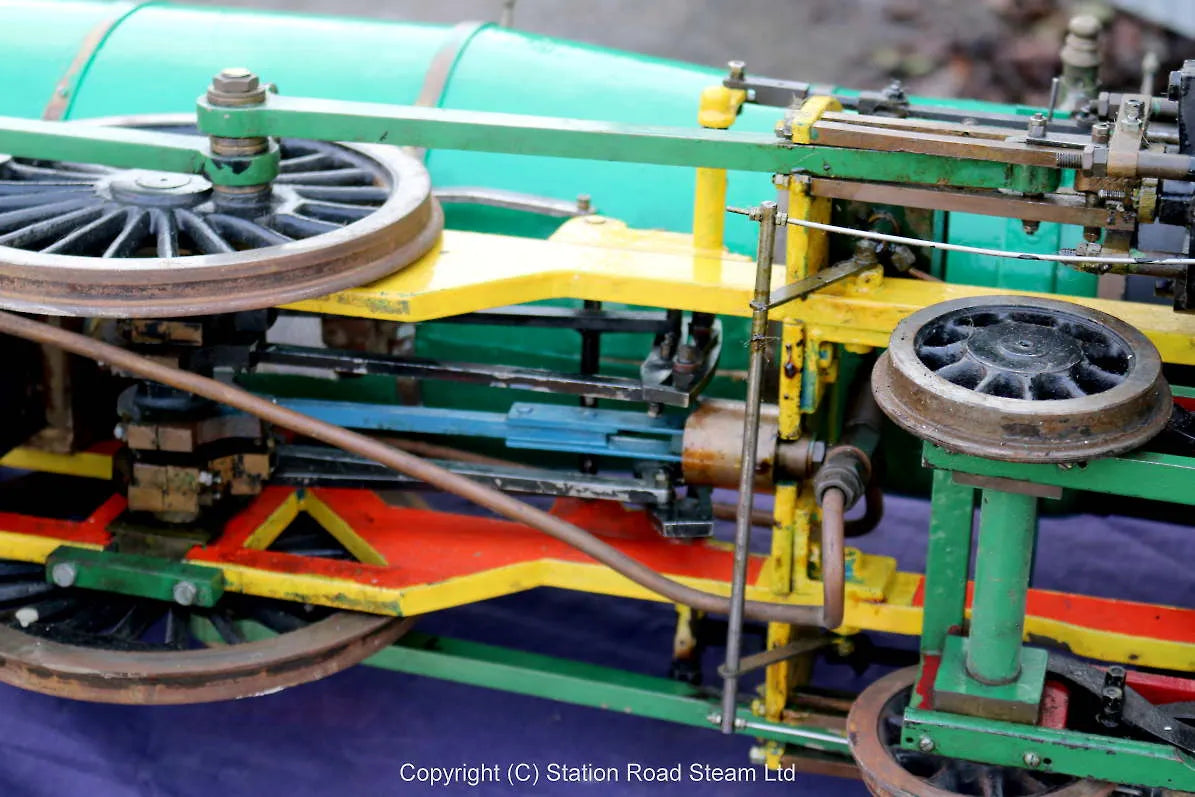 5 inch gauge American 4-4-0 with commercial boiler