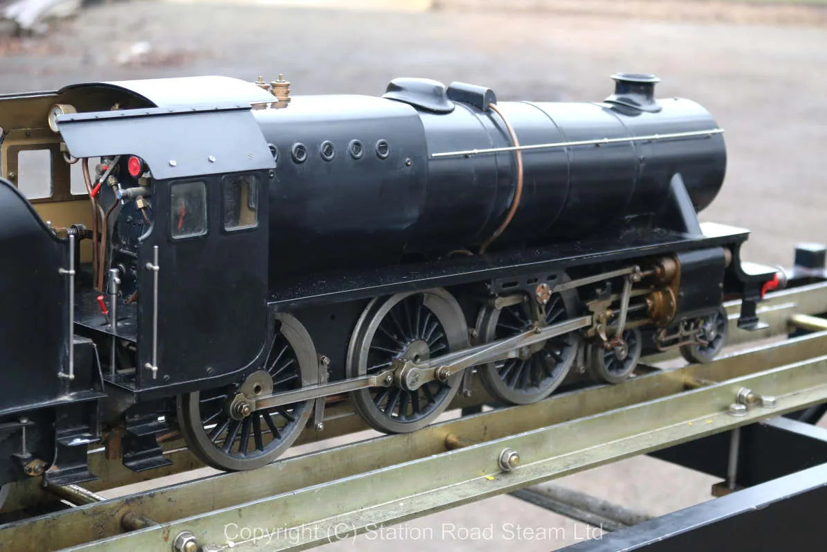 3 1/2 inch gauge Black 5
