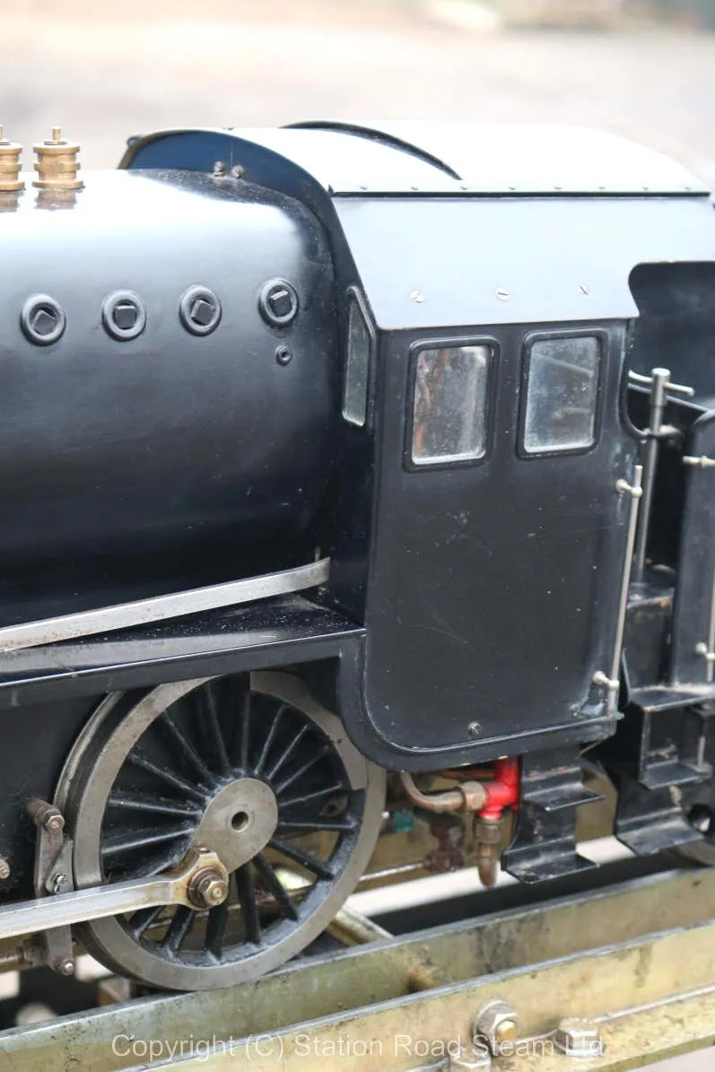 3 1/2 inch gauge Black 5