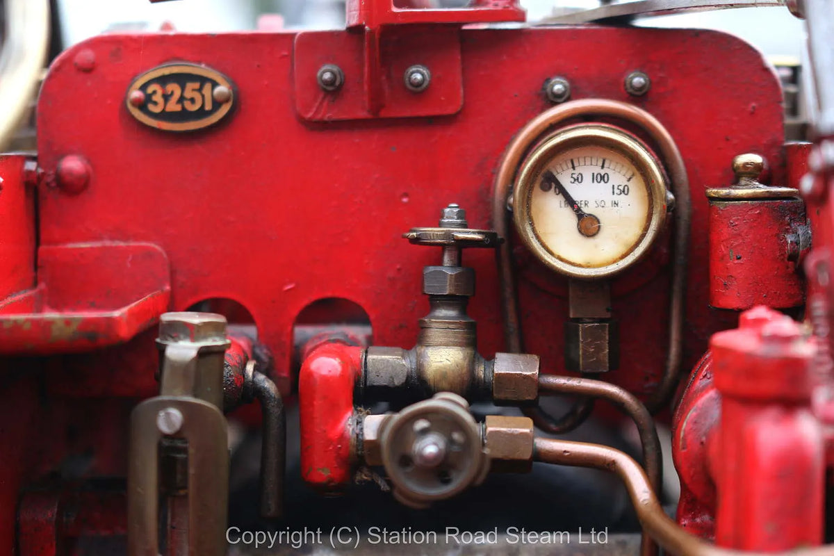 1 1/2 inch scale Allchin traction engine