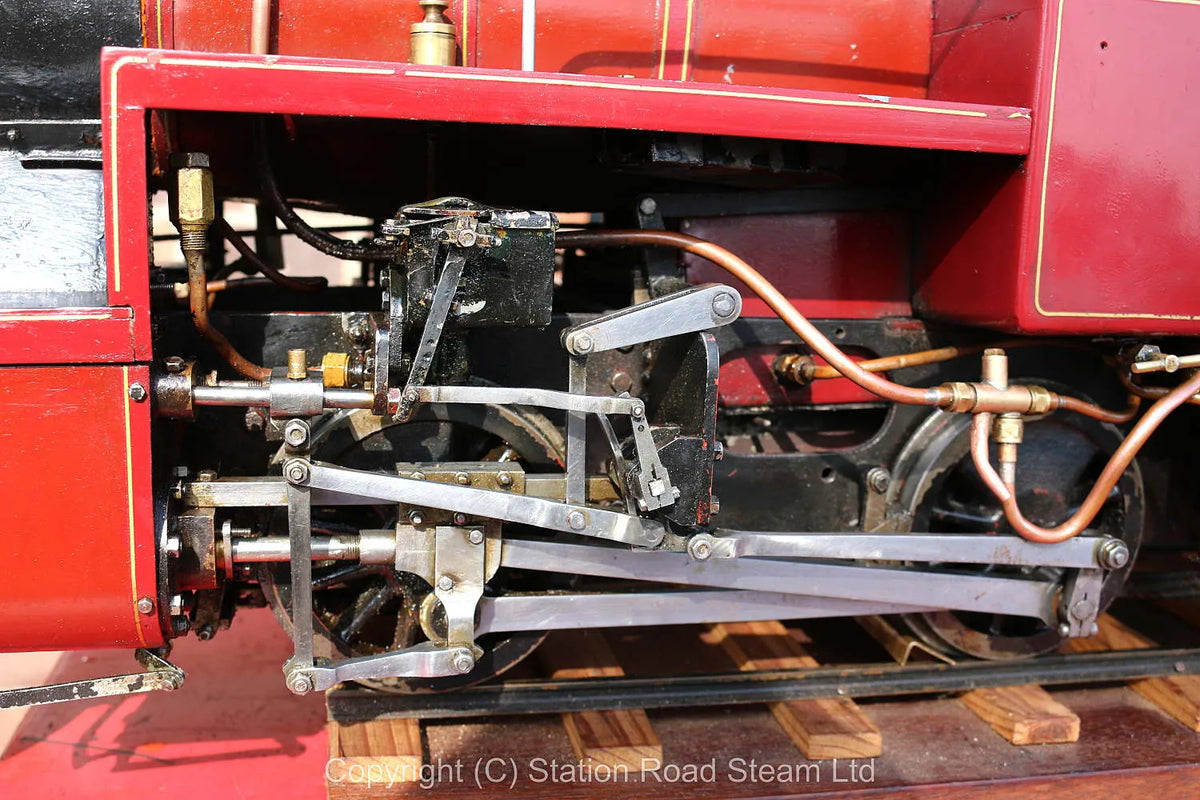 5 inch gauge colonial-style "Rail Motor" 2-4-0
