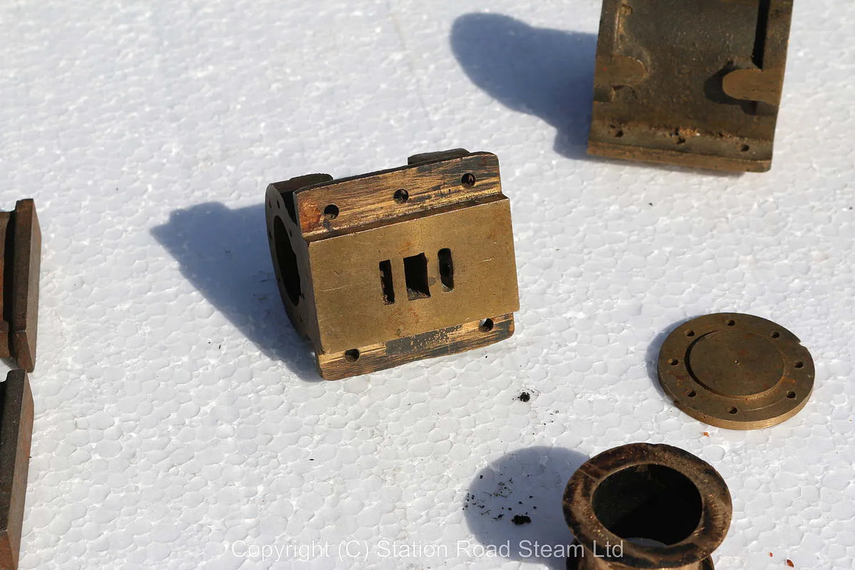 3 1/2 inch gauge "Juliet" 0-4-0T parts and castings
