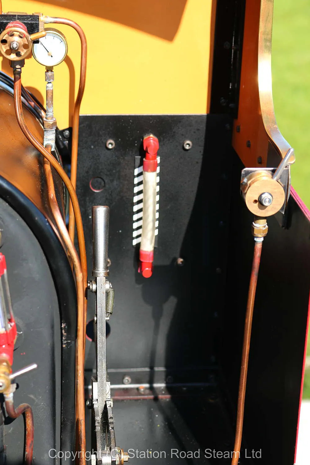 7 1/4 inch gauge "Romulus" 0-4-0T with tender