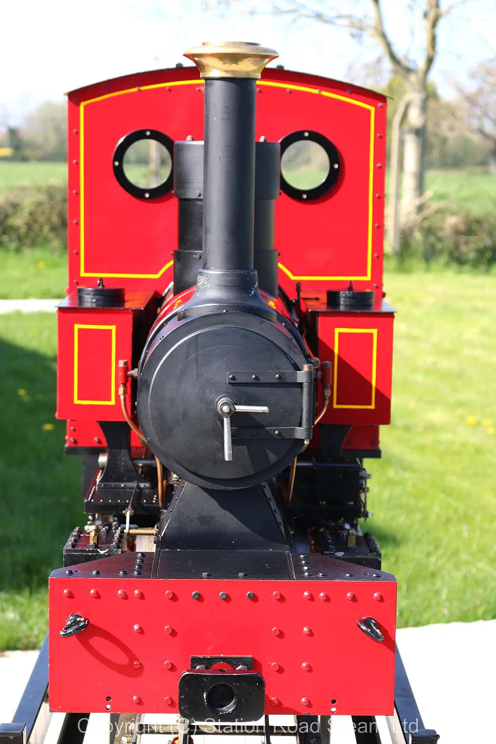7 1/4 inch gauge "Romulus" 0-4-0T with tender