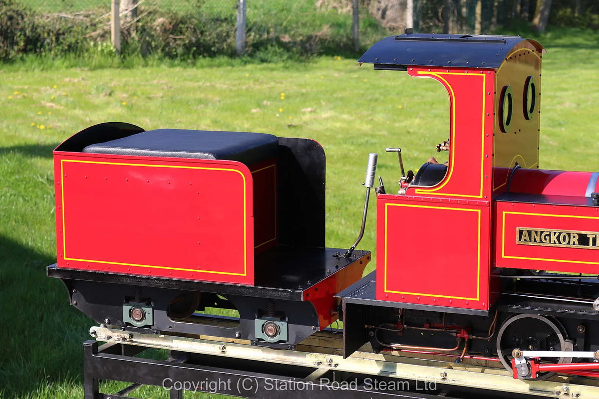7 1/4 inch gauge "Romulus" 0-4-0T with tender