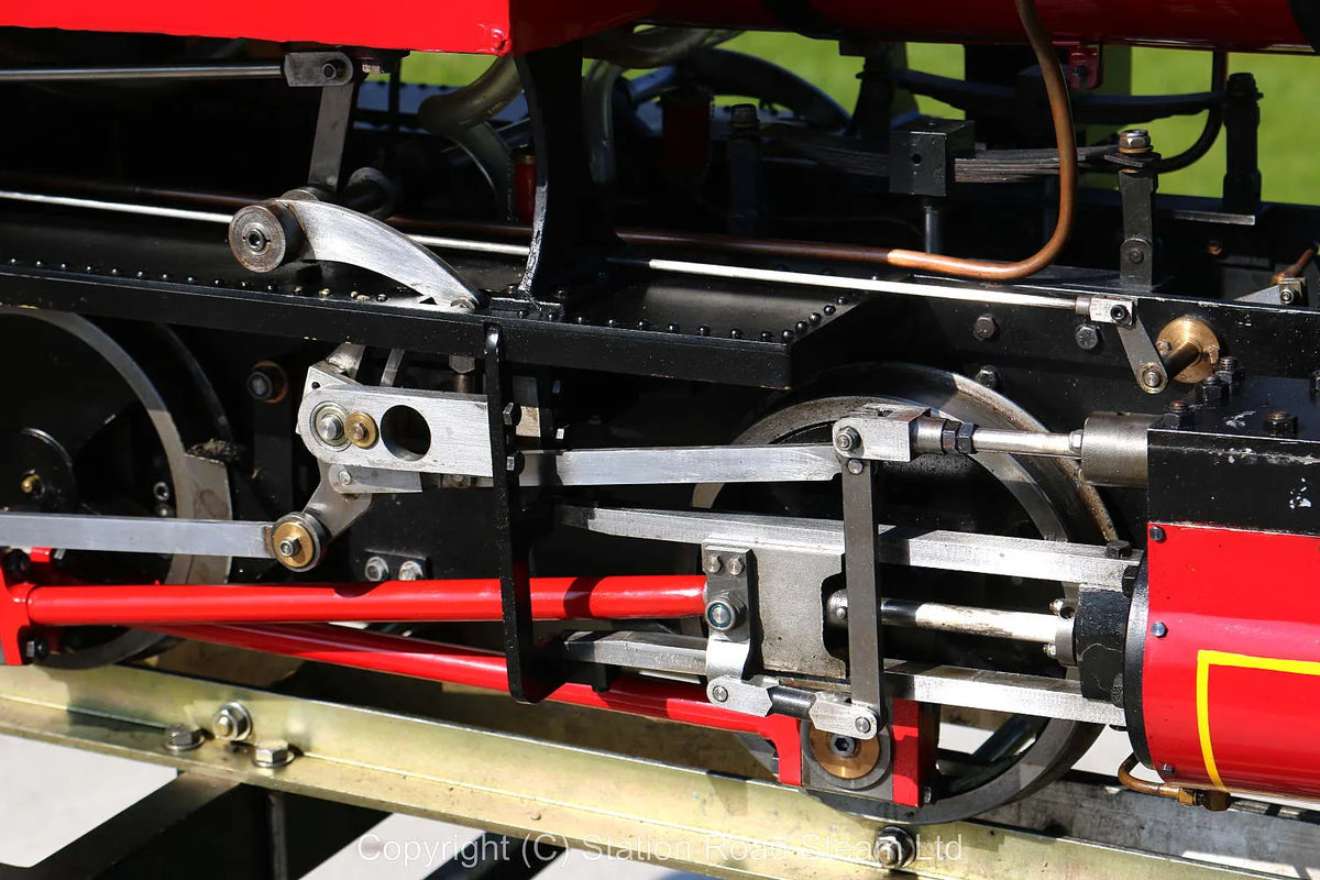 7 1/4 inch gauge "Romulus" 0-4-0T with tender