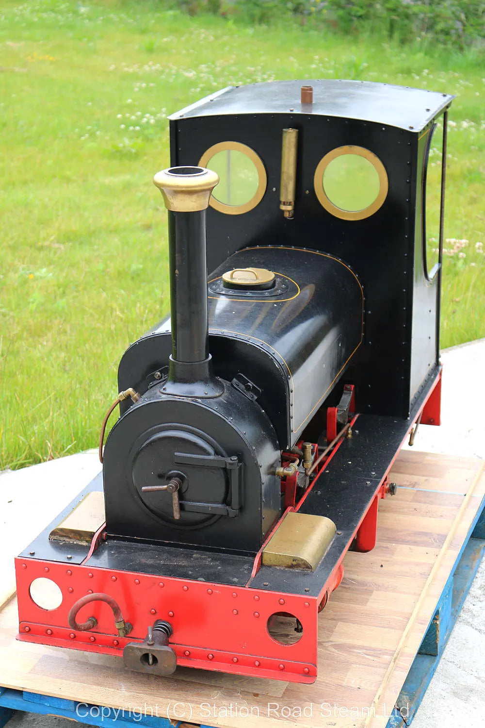 7 1/4 inch gauge Hunslet 0-4-0ST