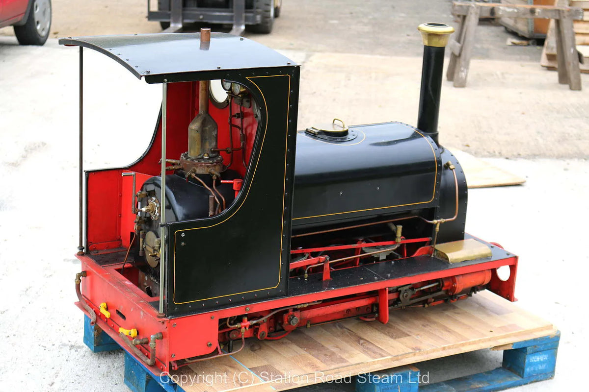 7 1/4 inch gauge Hunslet 0-4-0ST
