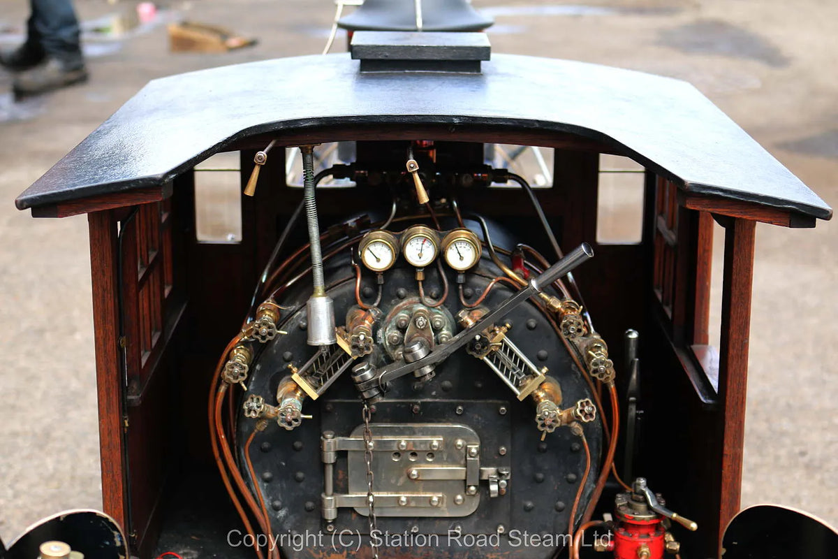 7 1/4 inch gauge C19 2-8-0