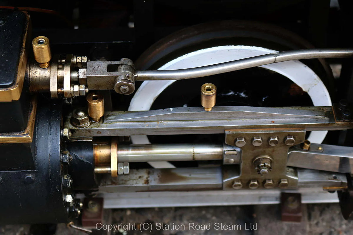 7 1/4 inch gauge C19 2-8-0