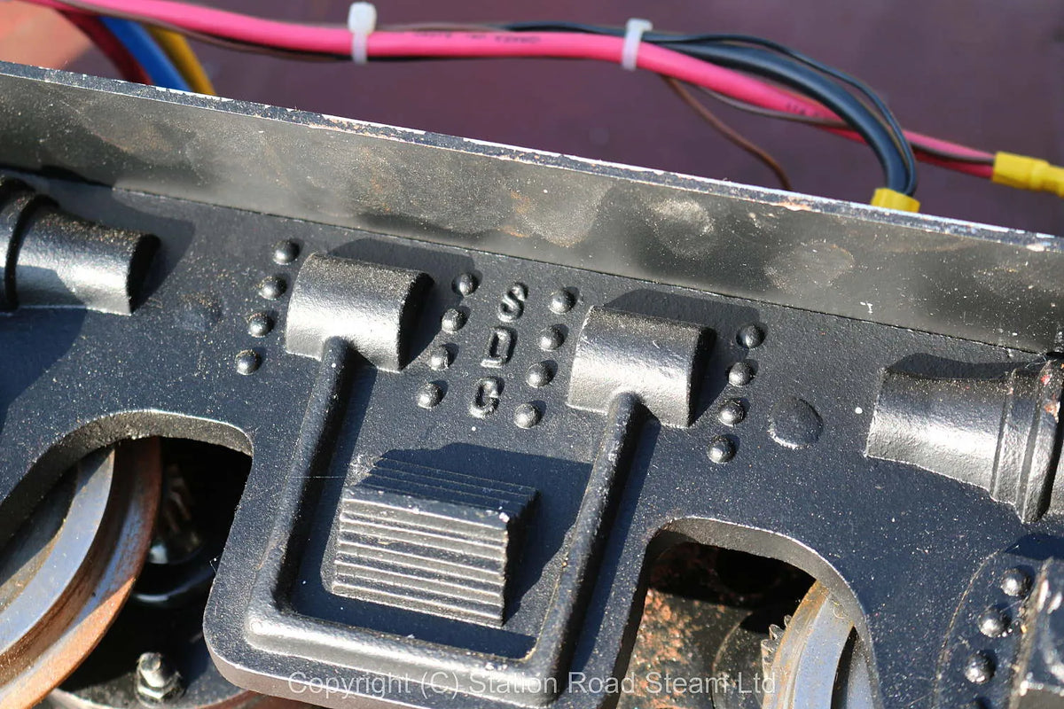 5 inch gauge battery-electric shunter