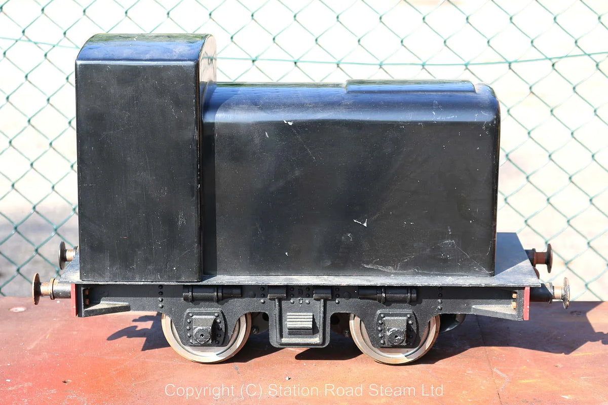 5 inch gauge battery-electric shunter