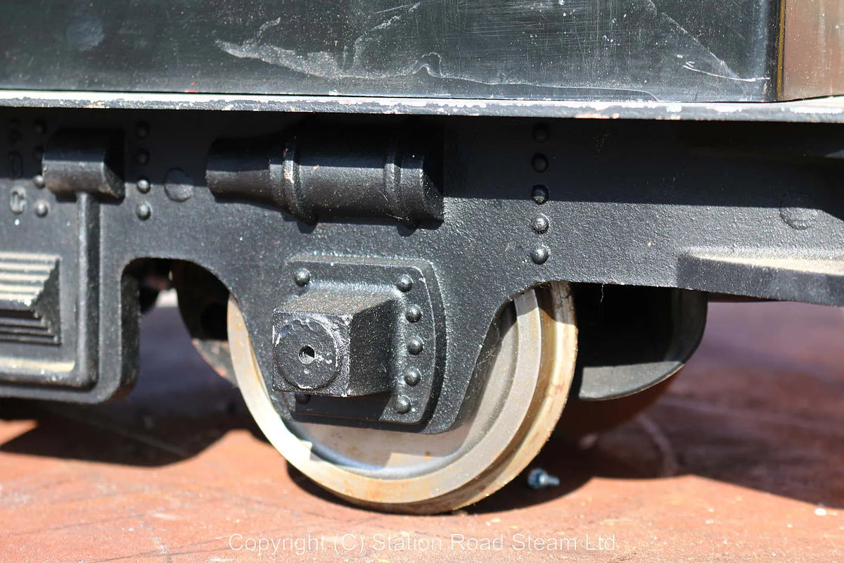 5 inch gauge battery-electric shunter