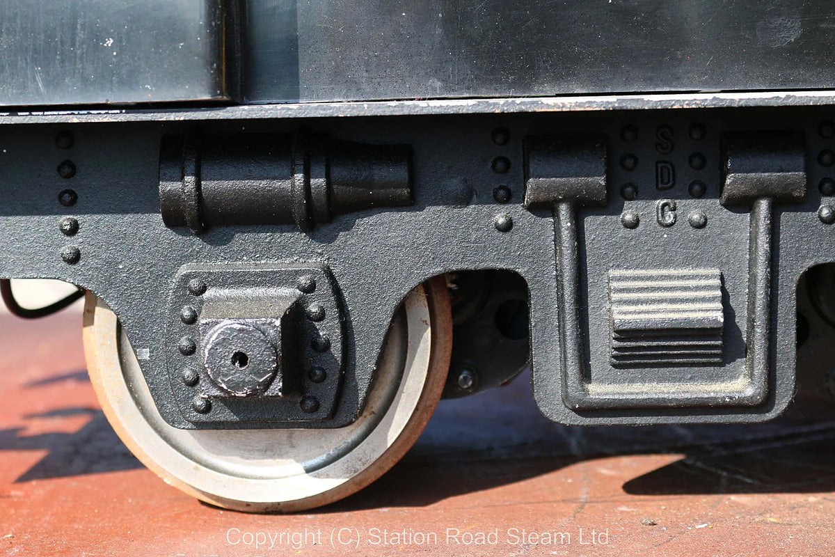 5 inch gauge battery-electric shunter