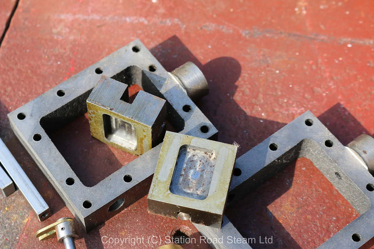 5 inch gauge Polly III/IV 0-6-0 kits 1 - 6