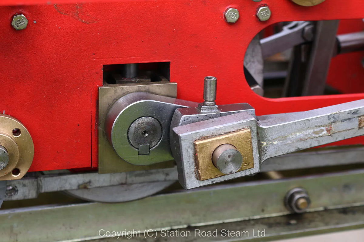 7 1/4 inch gauge 3 inch scale Hunslet 0-4-0ST