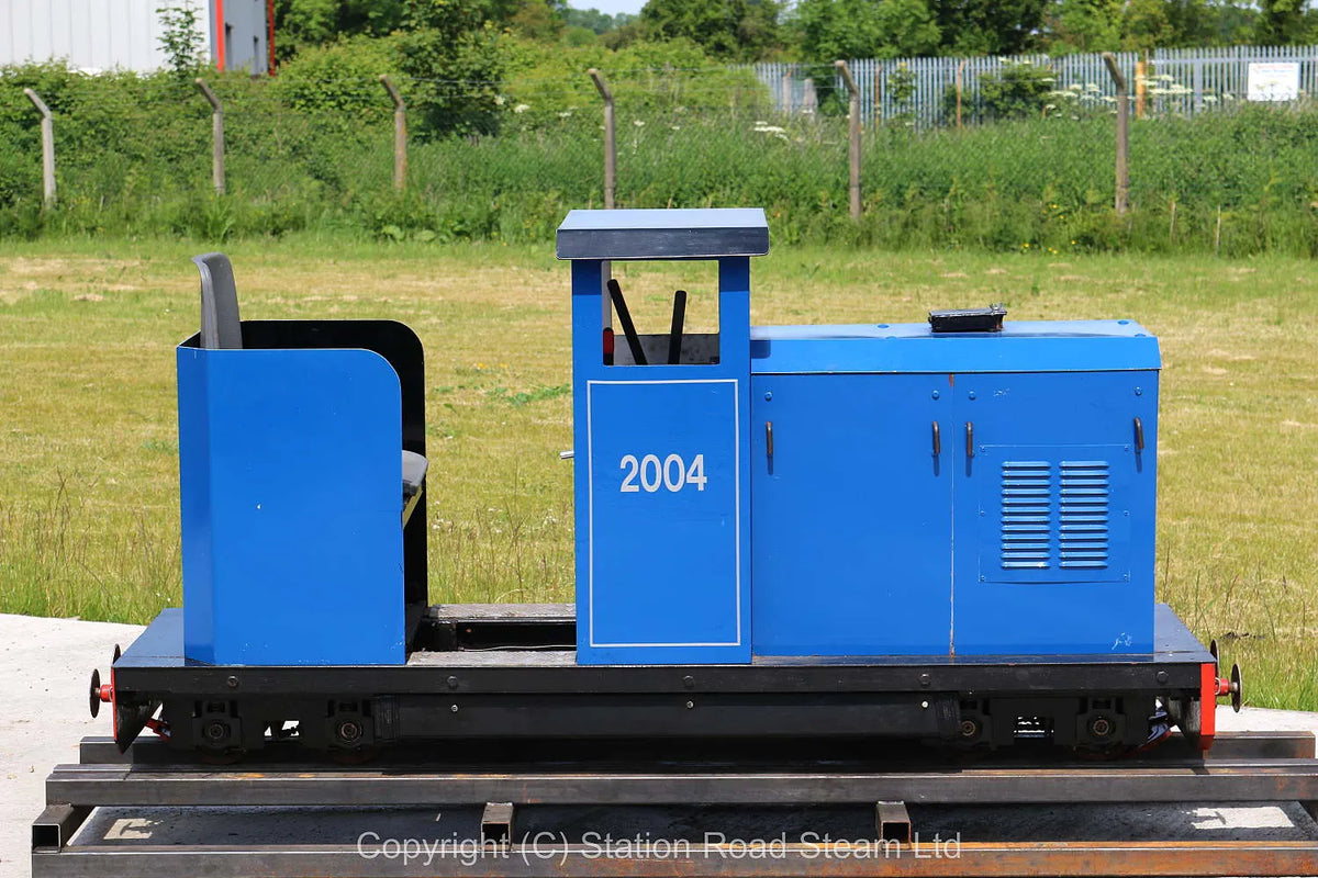 7 1/4  inch  gauge sit-in petrol-hydraulic shunter