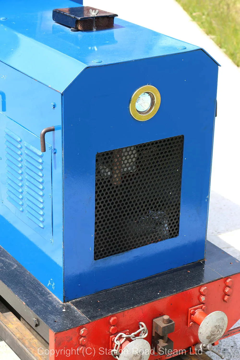7 1/4  inch  gauge sit-in petrol-hydraulic shunter