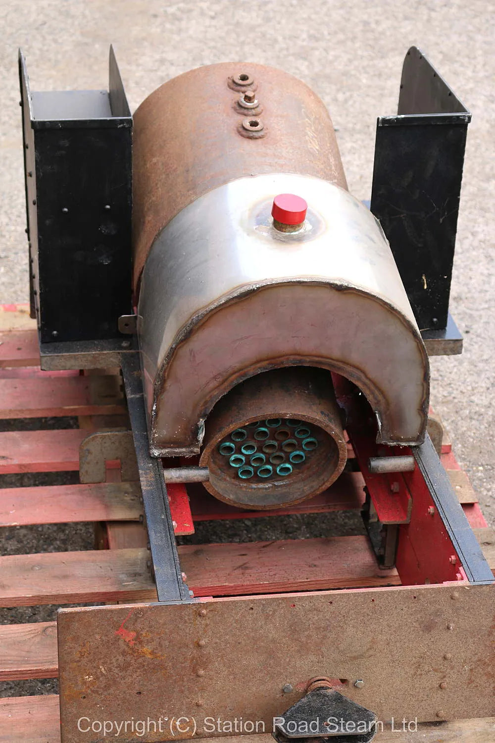 7 1/4 inch narrow gauge 0-4-0ST