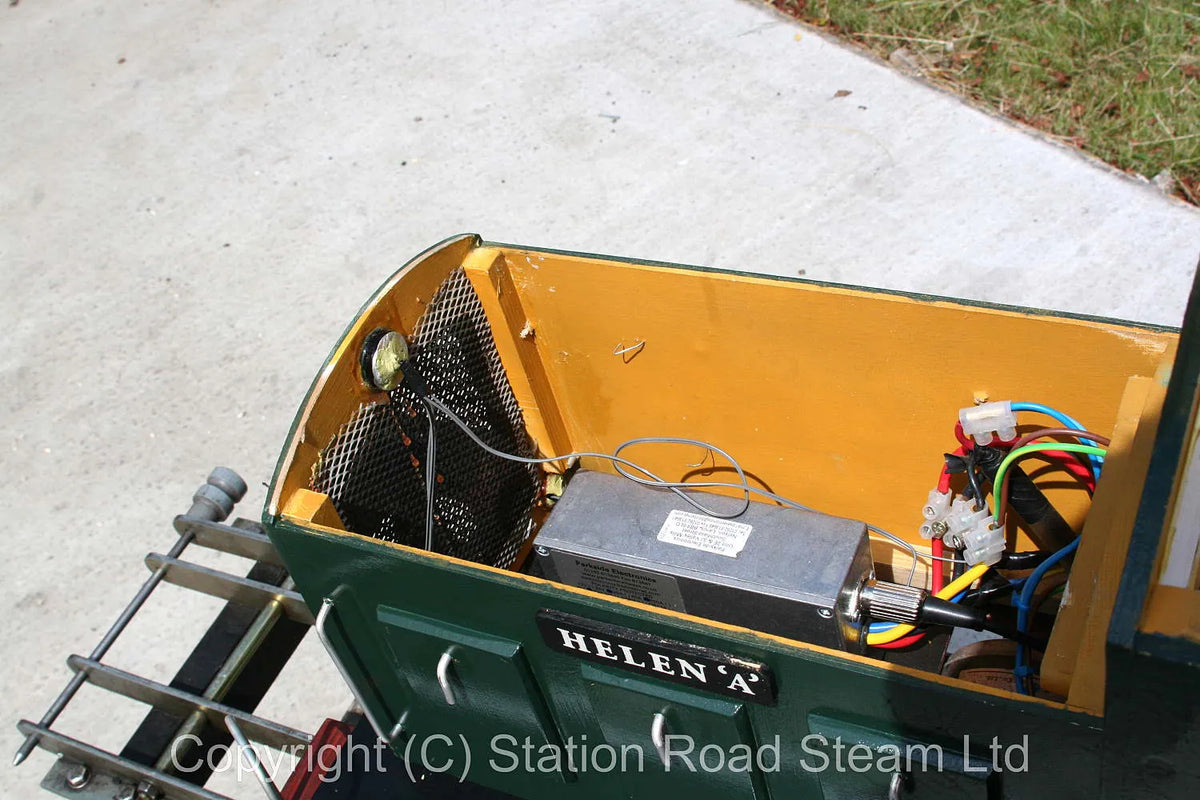 7 1/4 inch gauge battery electric 0-4-0 with driving truck